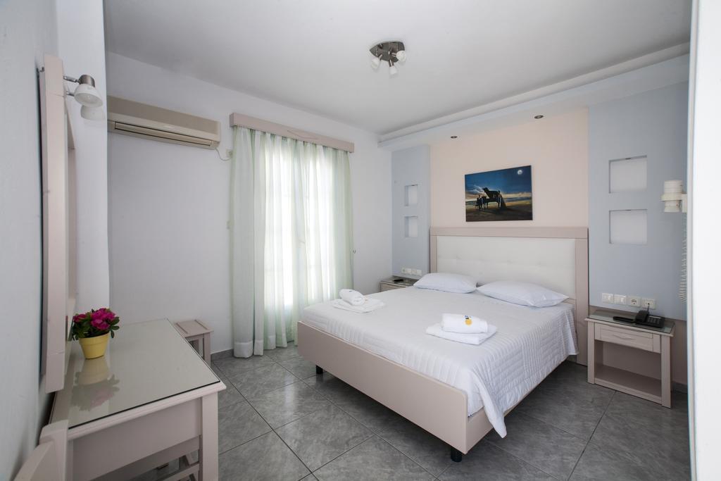 Ilion Hotel Naxos City Экстерьер фото